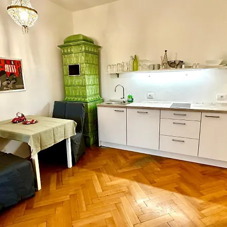 Baker House Apartman *